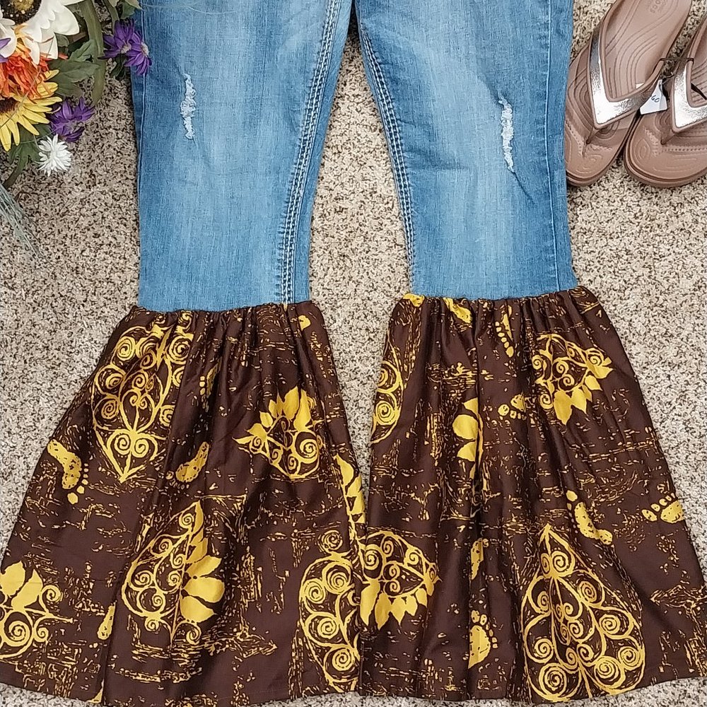 2685 Size 11/12 Maurices Upcycled Stretch Bell-Bottoms